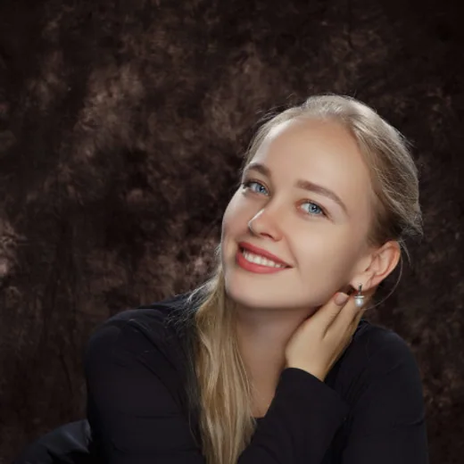 Полина Лобода